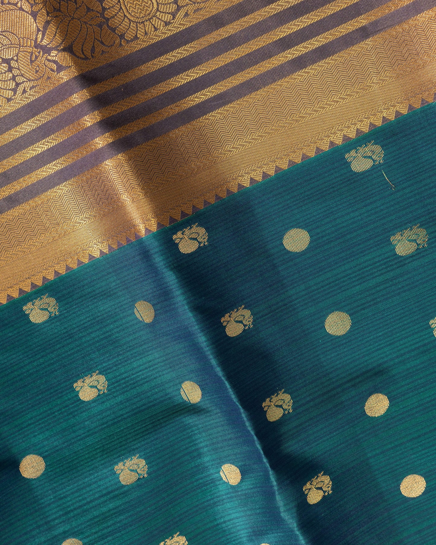 Pastel Greyish Green With Tasar Colour Pallu Pure Silk Signature Blend Saree