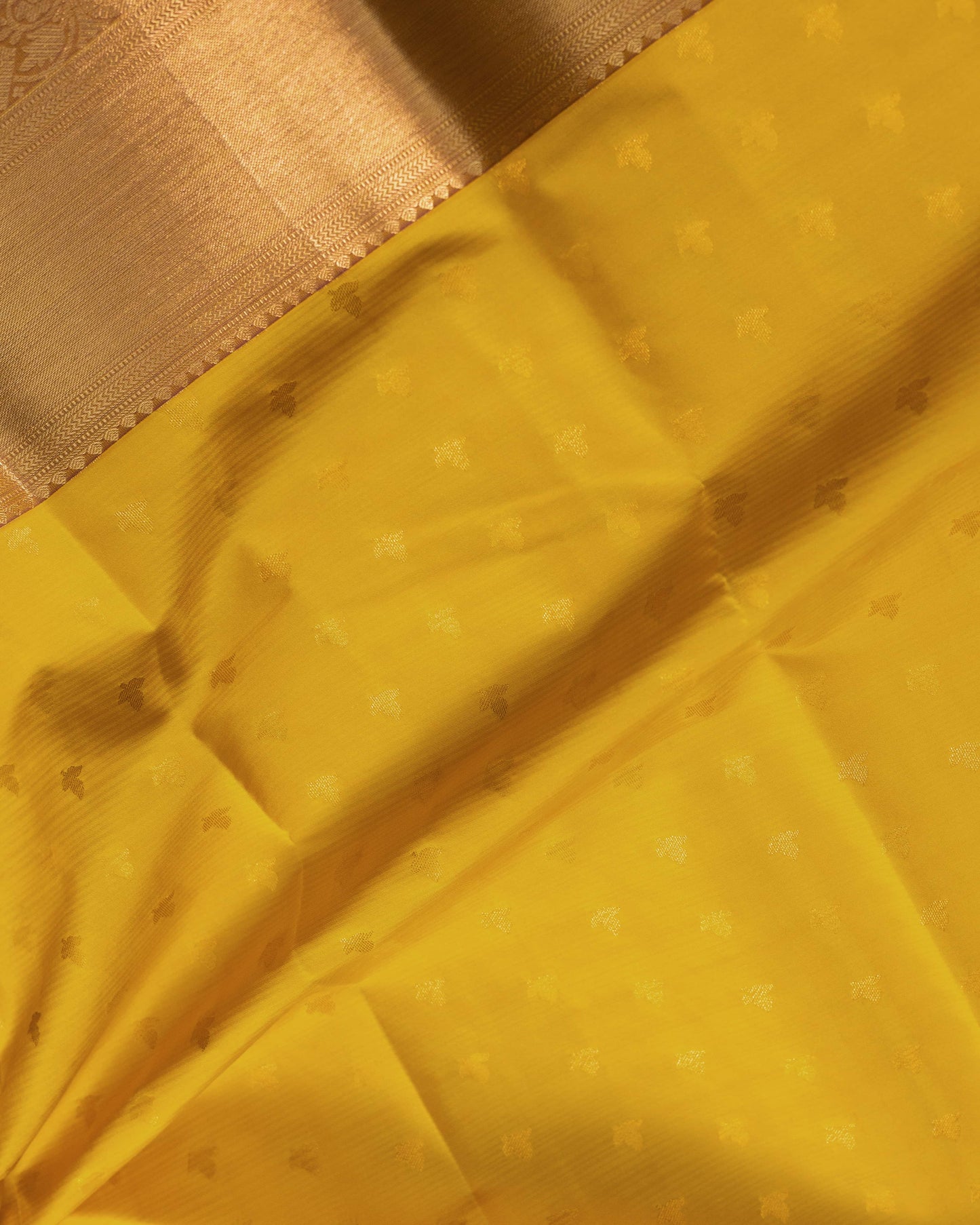 Lemon Yellow With Burgundy Colour Pallu Pure Silk Signature Blend Saree