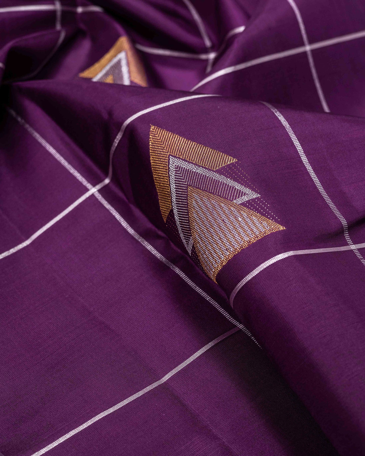 BURGANDY COLOUR BODY