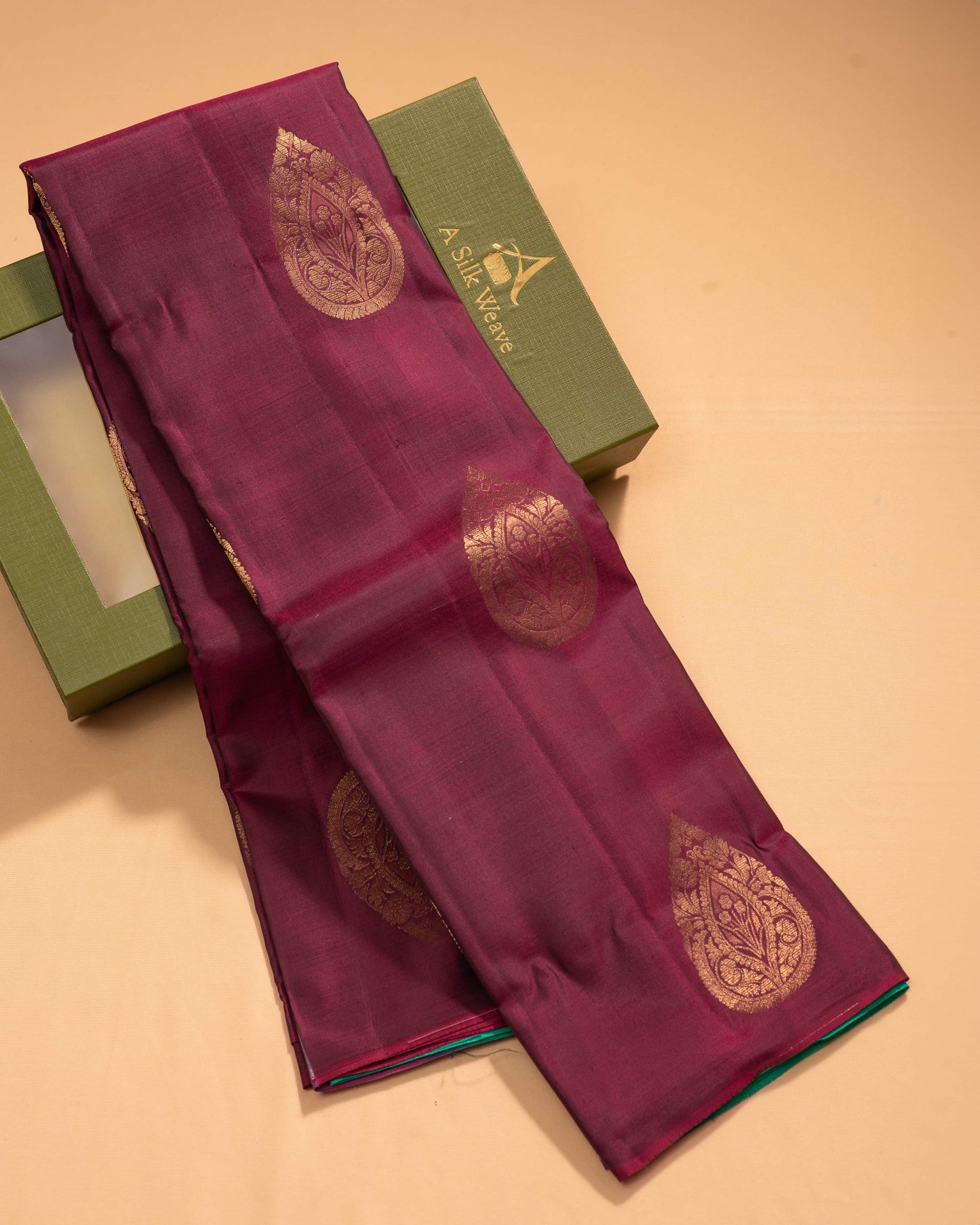 Brillant Burgandy With Saffire Green Pallu Kanchivaram Pure Soft Silk Saree