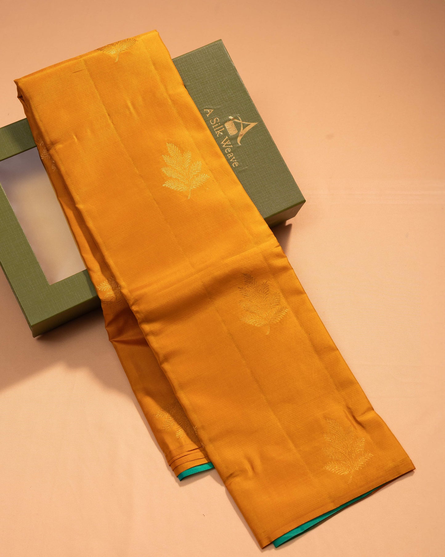 Deeper Mango With Saffire Green Pallu Pure Soft Silk Saree