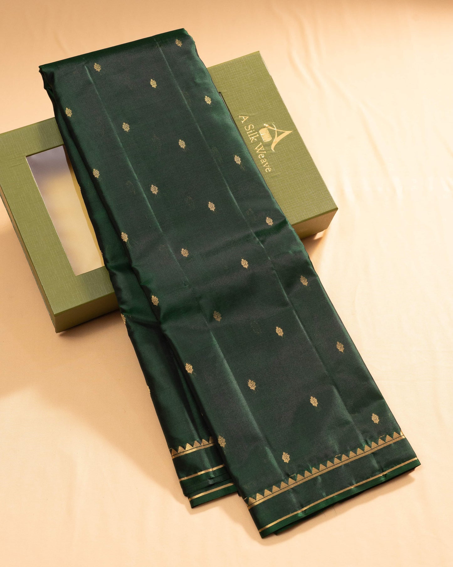 Bottle Green With Self Colour Pallu Pure Soft Silk Saree