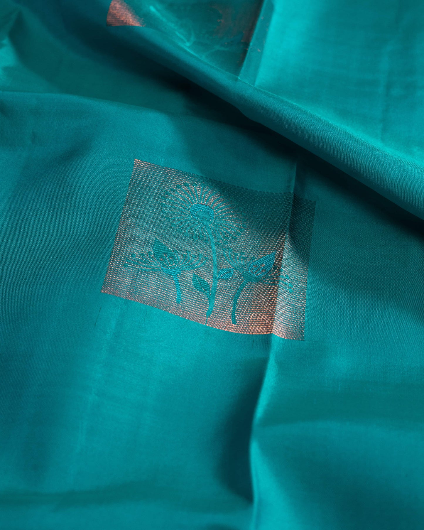 Saffire Blue With Light Pink Pallu Pure Soft Silk Saree