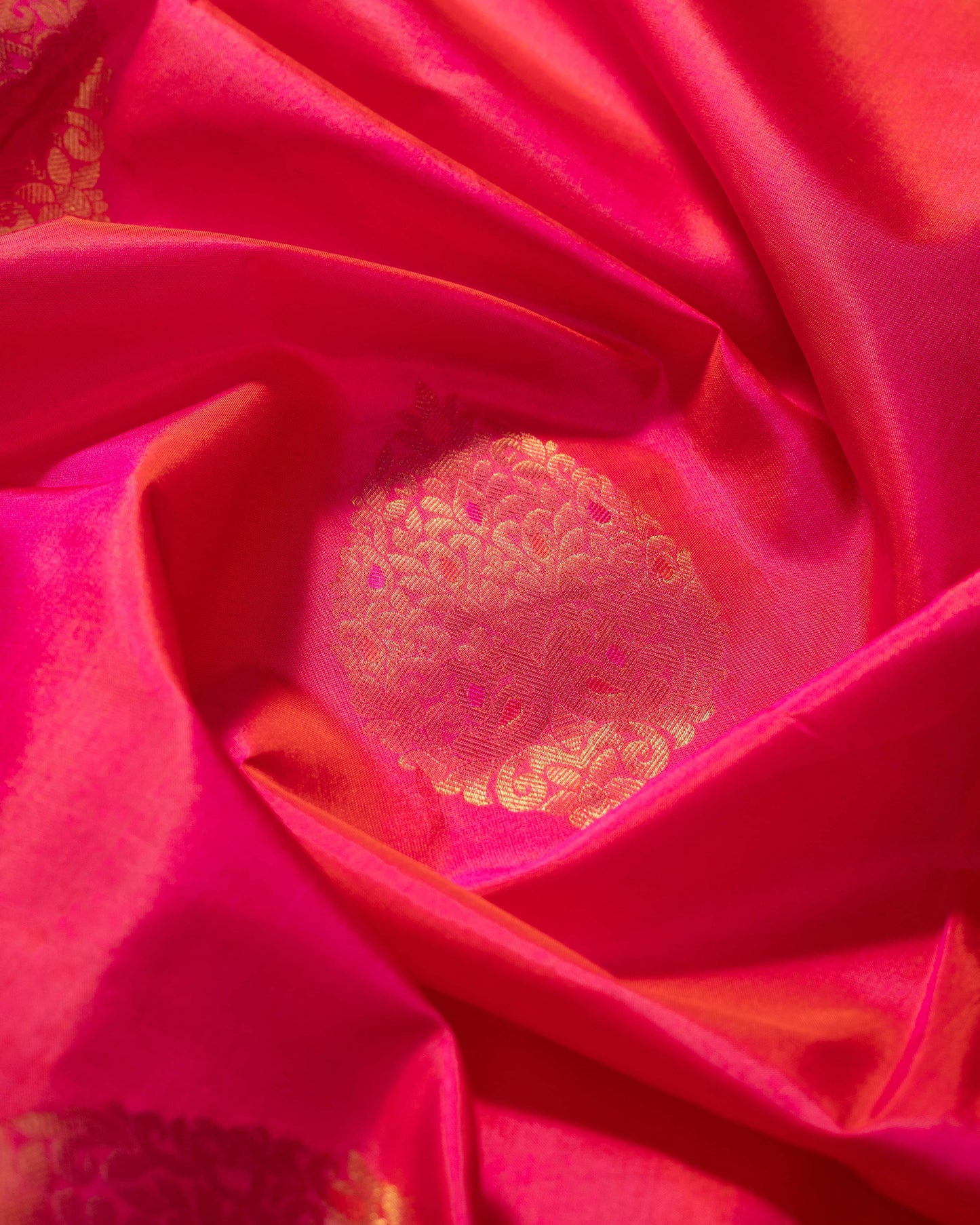 Vibrant Rani Pink With Saffire Green Pallu Pure Soft Silk Saree