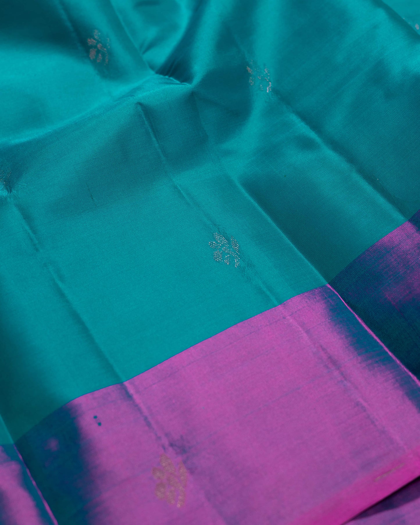 Saffire Green With Rani Pink Pallu Pure Soft Silk Saree