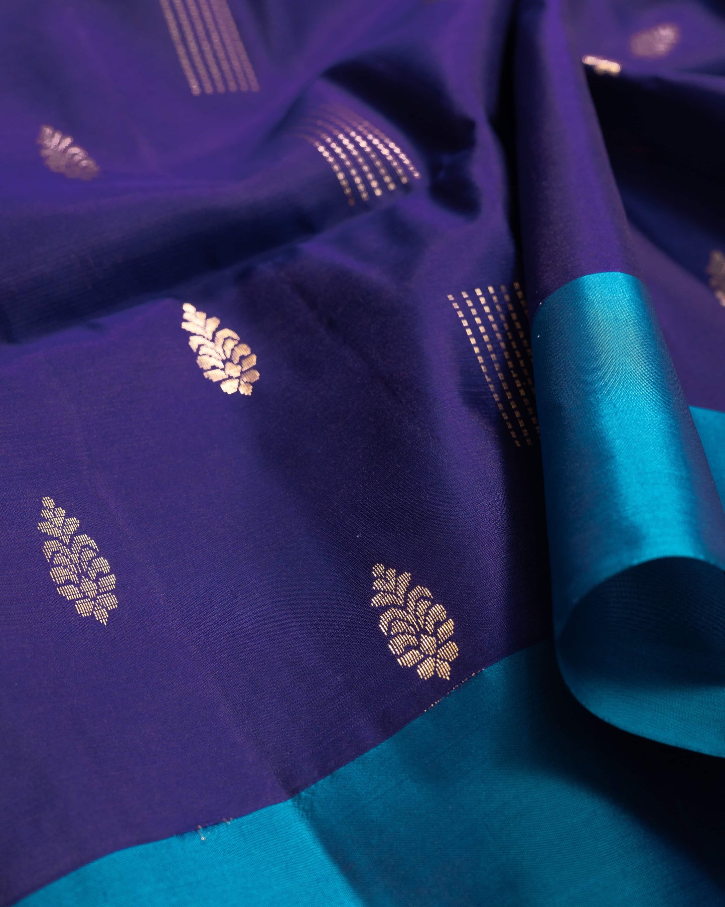 Royal Deeper Blue With Tarquoise Blue Pallu Pure Soft Silk Saree