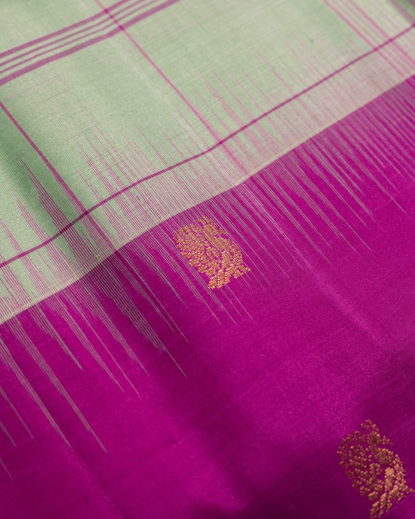 Pastel Pista Green With Light Majenta Pallu Pure Soft Silk Saree