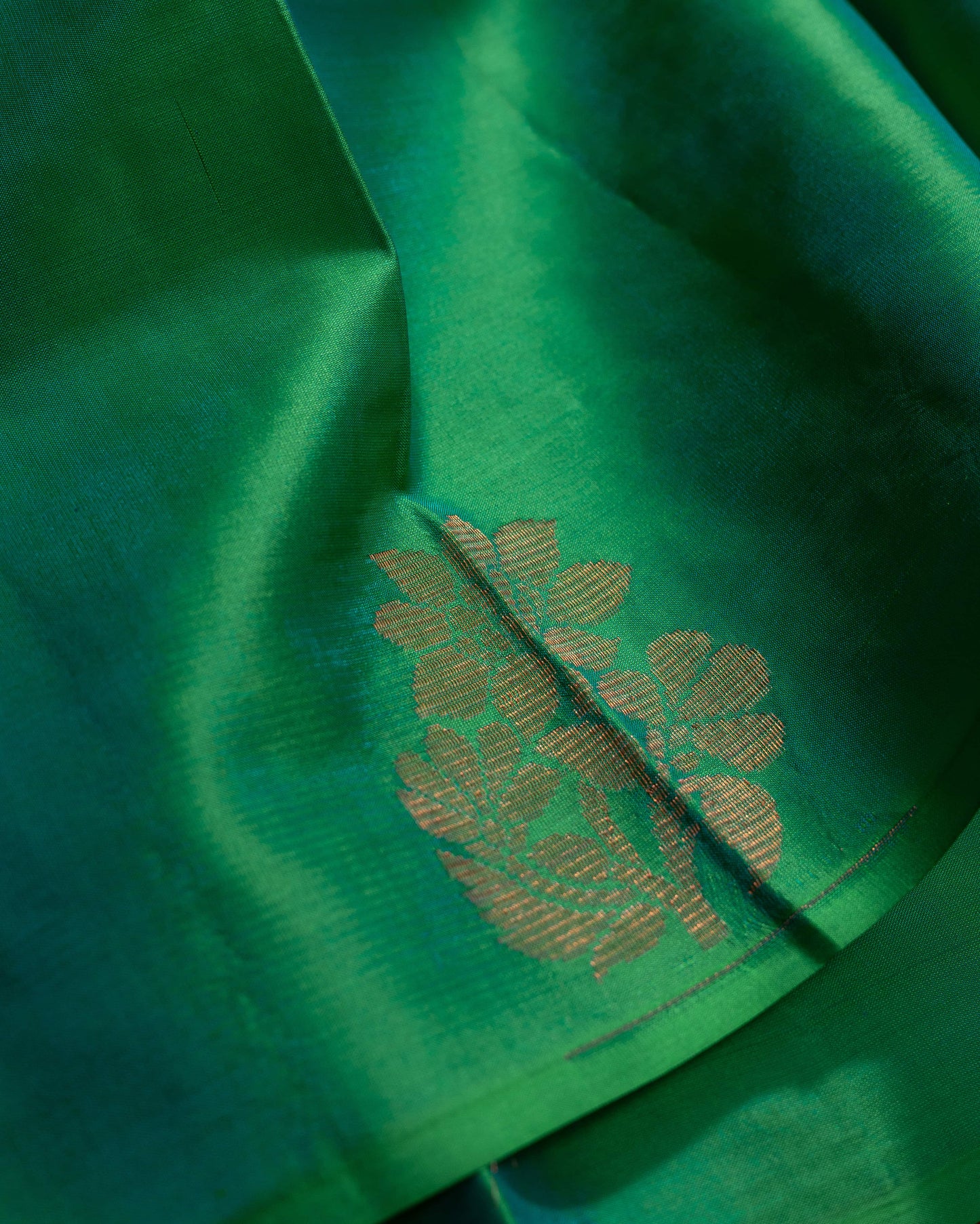 Light Saffire Green Self Print With Rani Pink Pallu Kanchivaram Pure Soft Silk Saree