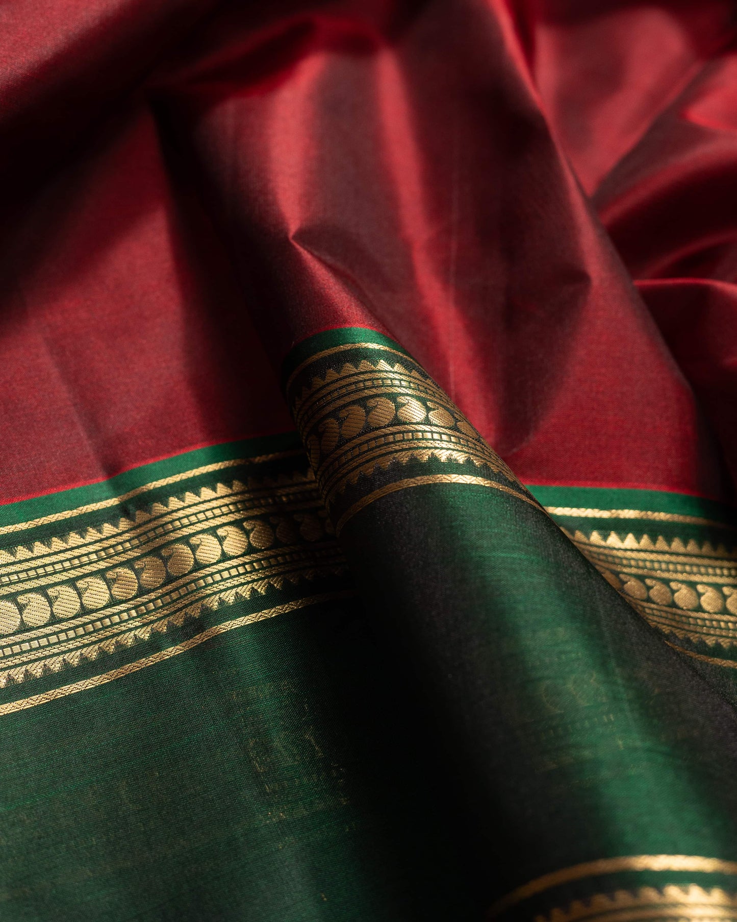 Maroon Colour With Bottle Green Pallu Kanchivaram Pure Soft Silk Saree
