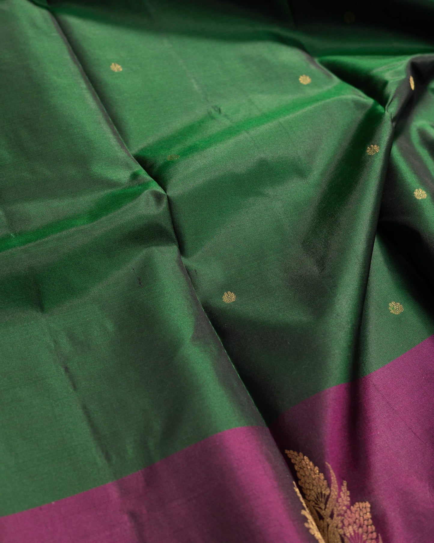 Bottle Green Colour With Deeper Burgandy Pallu Kanchivaram Pure Soft Silk Saree