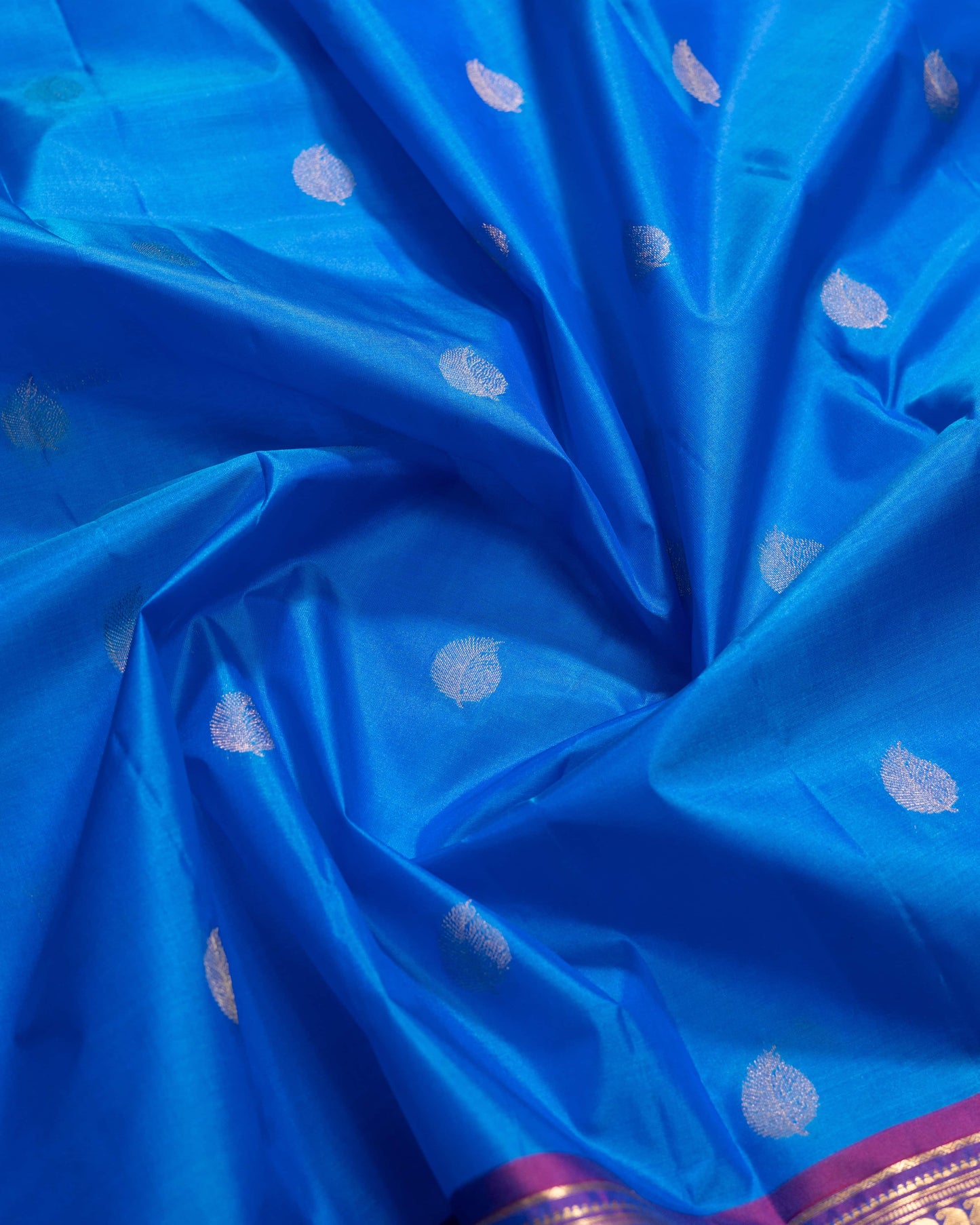 Ananda Blue With Reddish Blue Pallu Kanchivaram Pure Soft Silk Saree