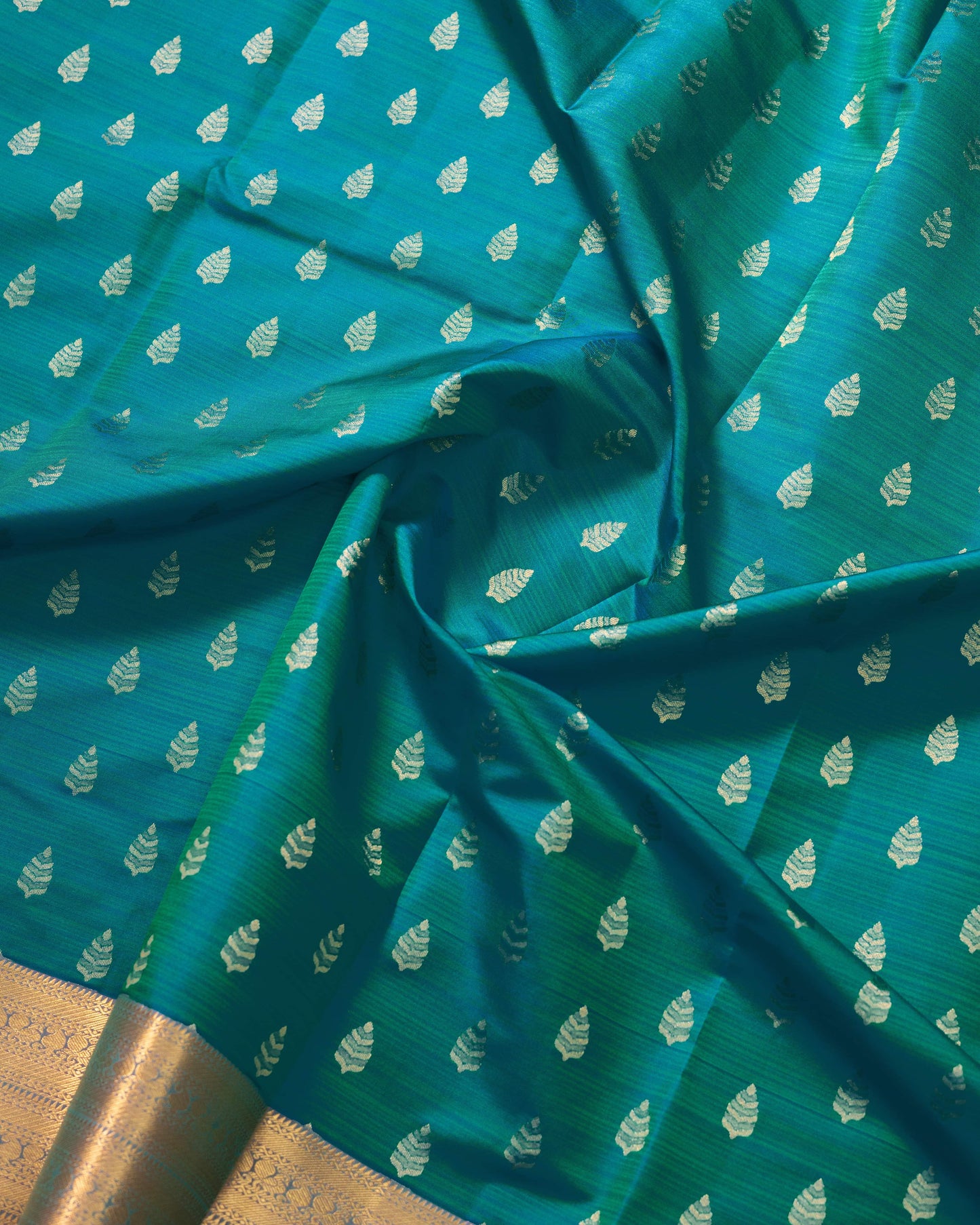 Light Saffire Green With Rani Pink Pallu Pure Silk Signature Blend Saree