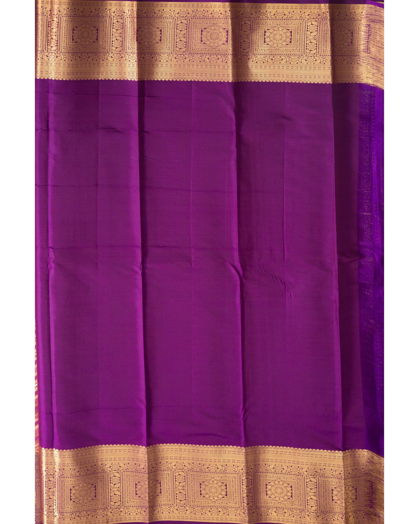 Onion Pink And Burgundy With Burgundy Pallu Pure Silk Signature Blend Saree