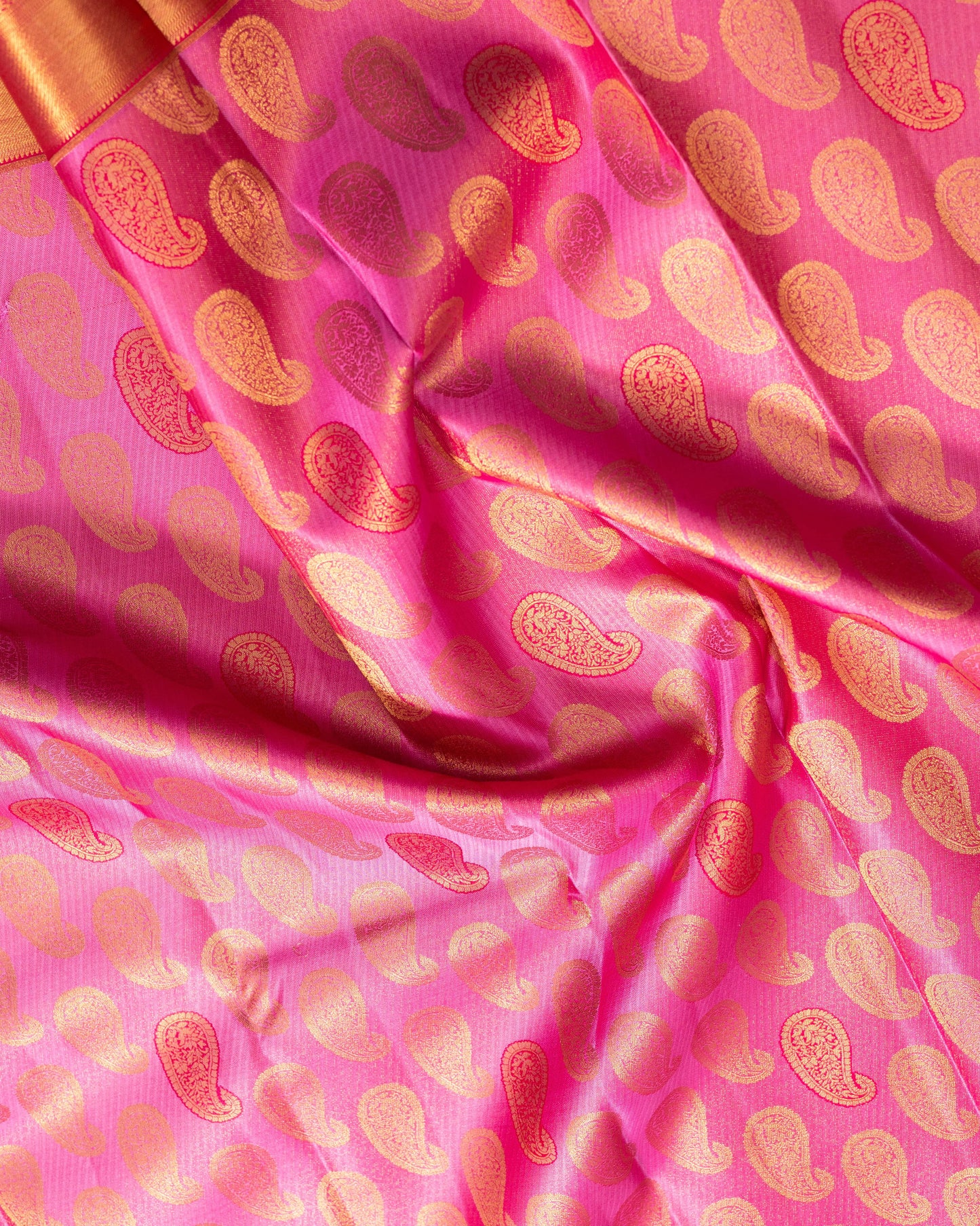 Onion Pink With Rani Pink Pallu Pure Silk Signature Blend Saree