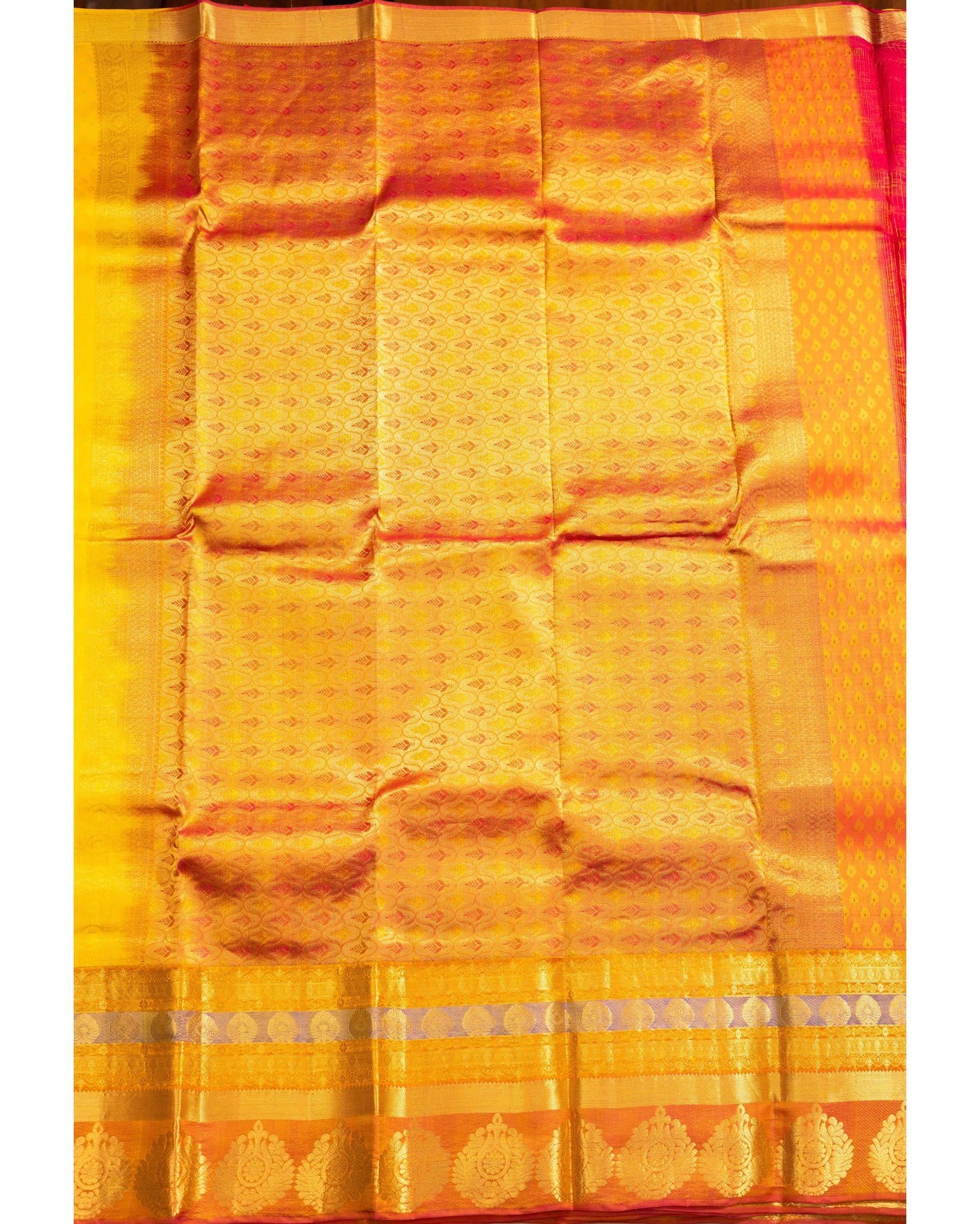 Lemon Yellow With Rani Pink Pallu Pure Silk Gift Saree
