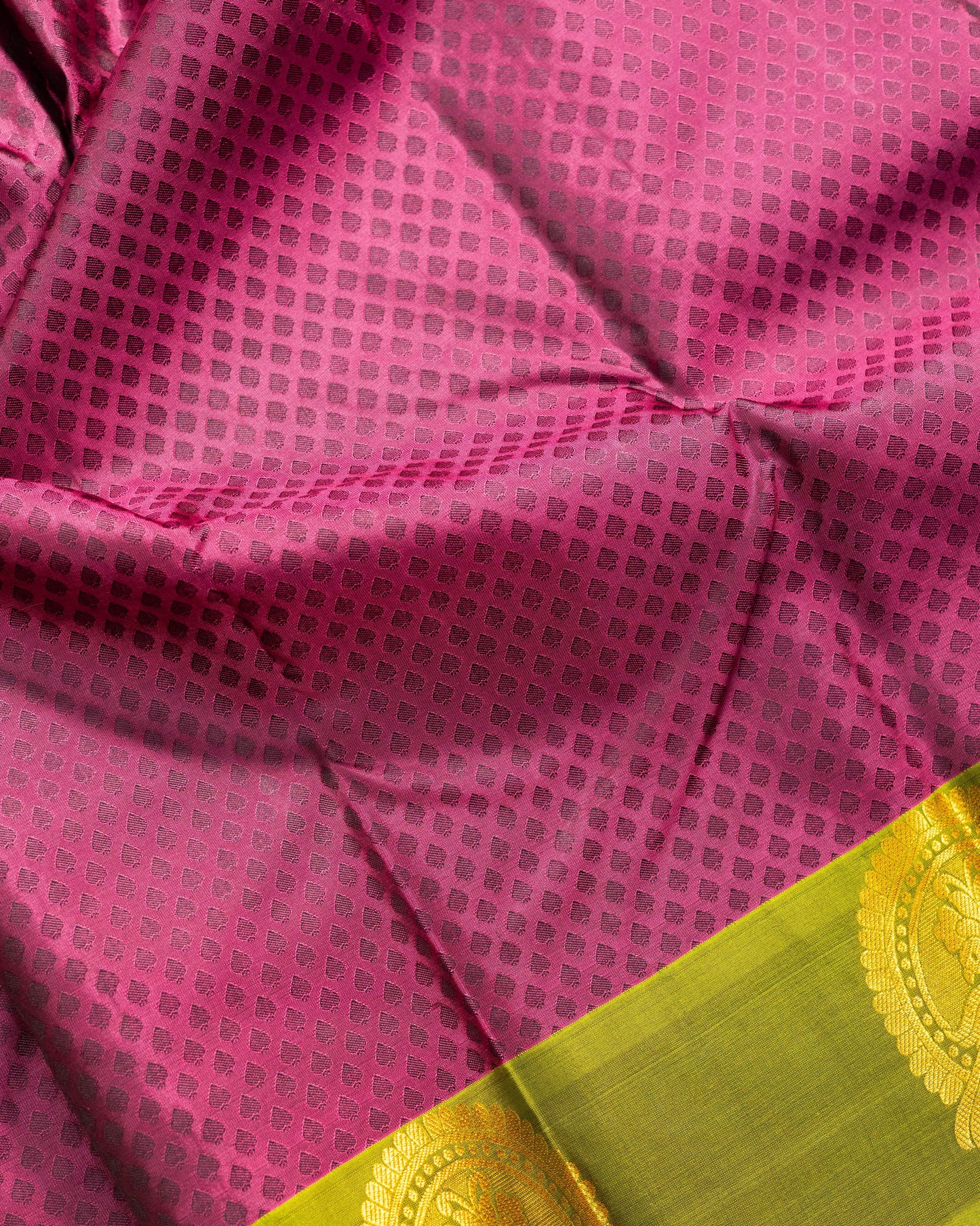 Grape With Olive Green Pallu Pure Silk Gift Saree