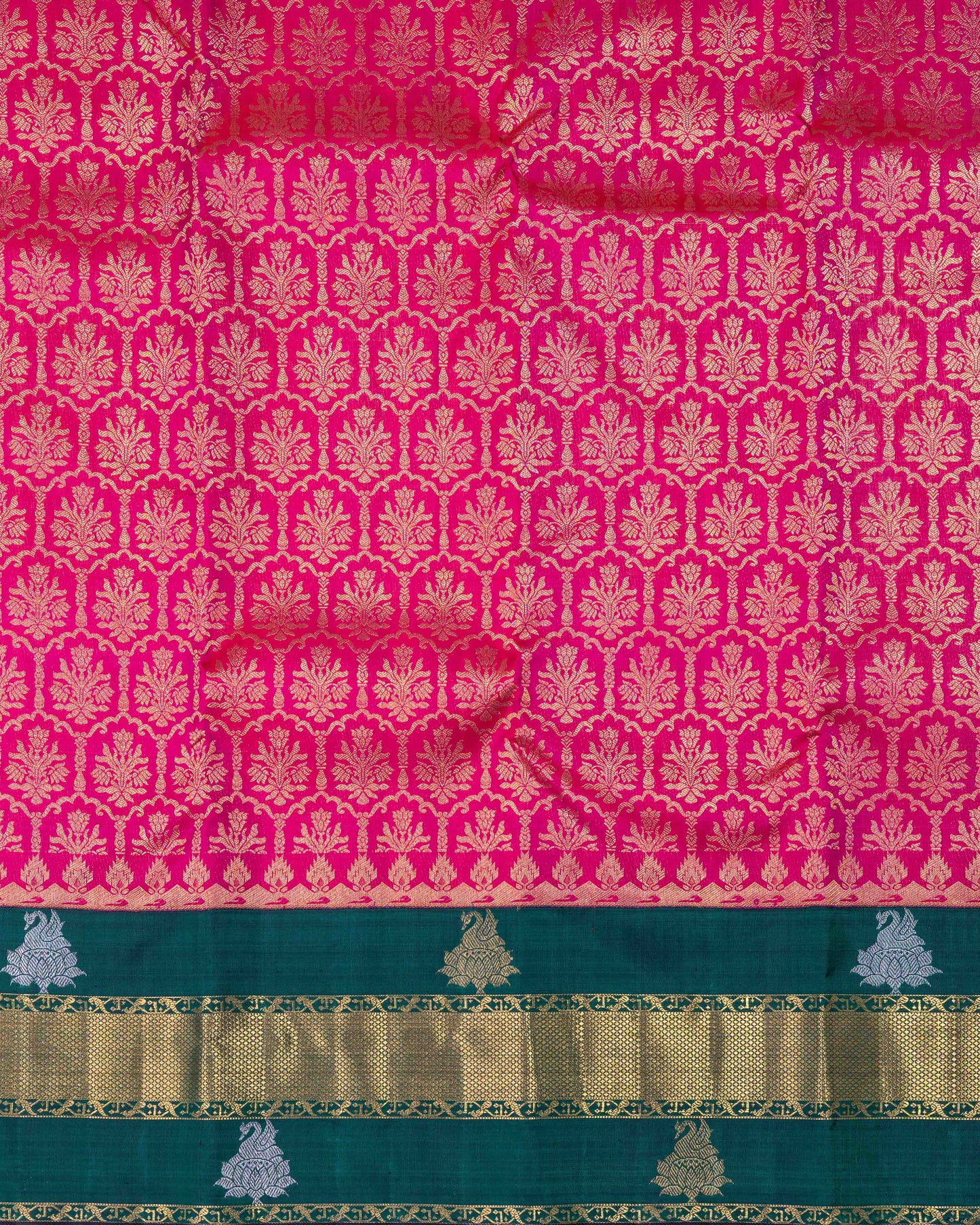 VIBRANT RANI COLOUR BODY WITH BOTTLE GREEN COLOUR BORDER