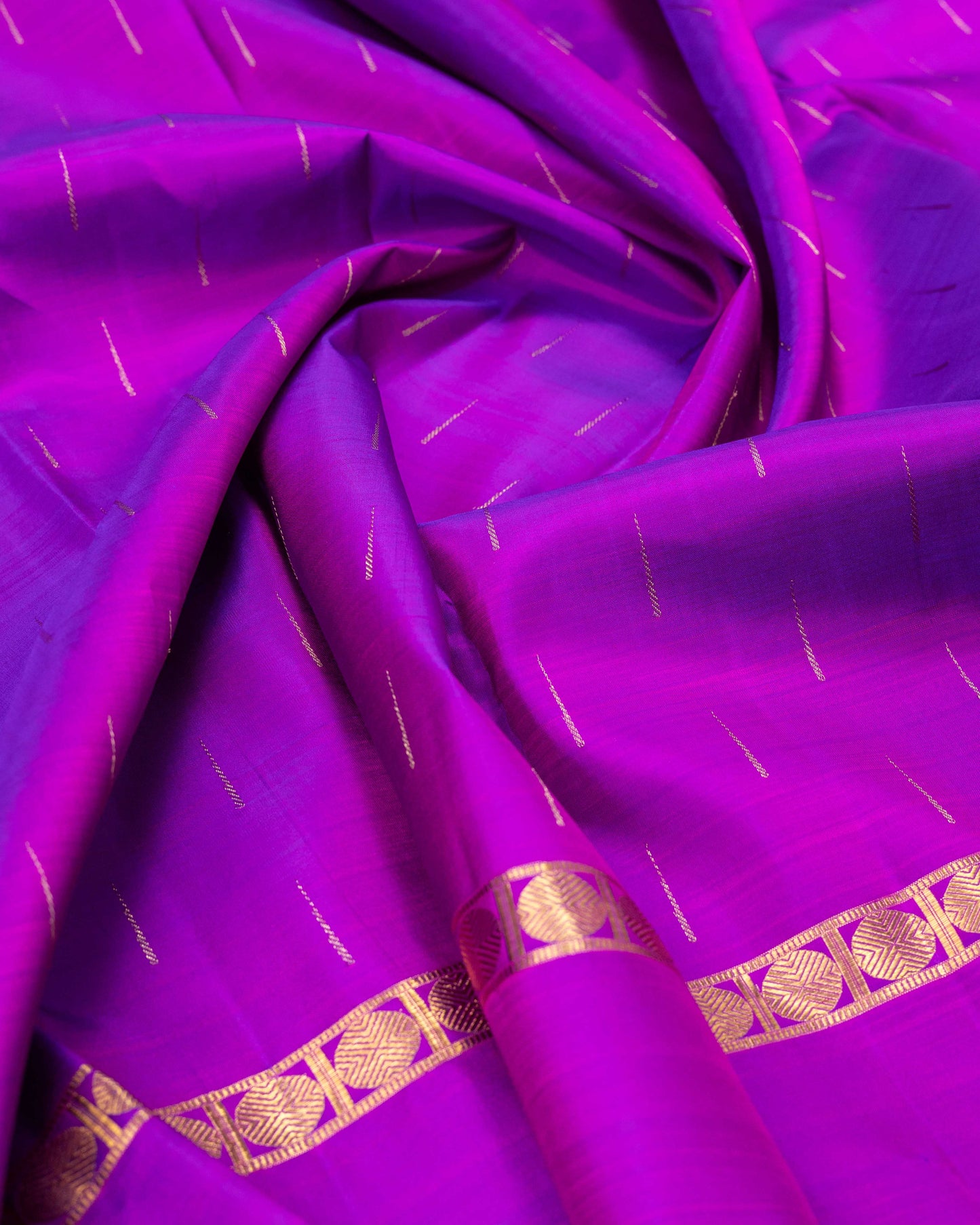 DUAL TONE VIOLET WITH MAJENTA COLOUR BODY