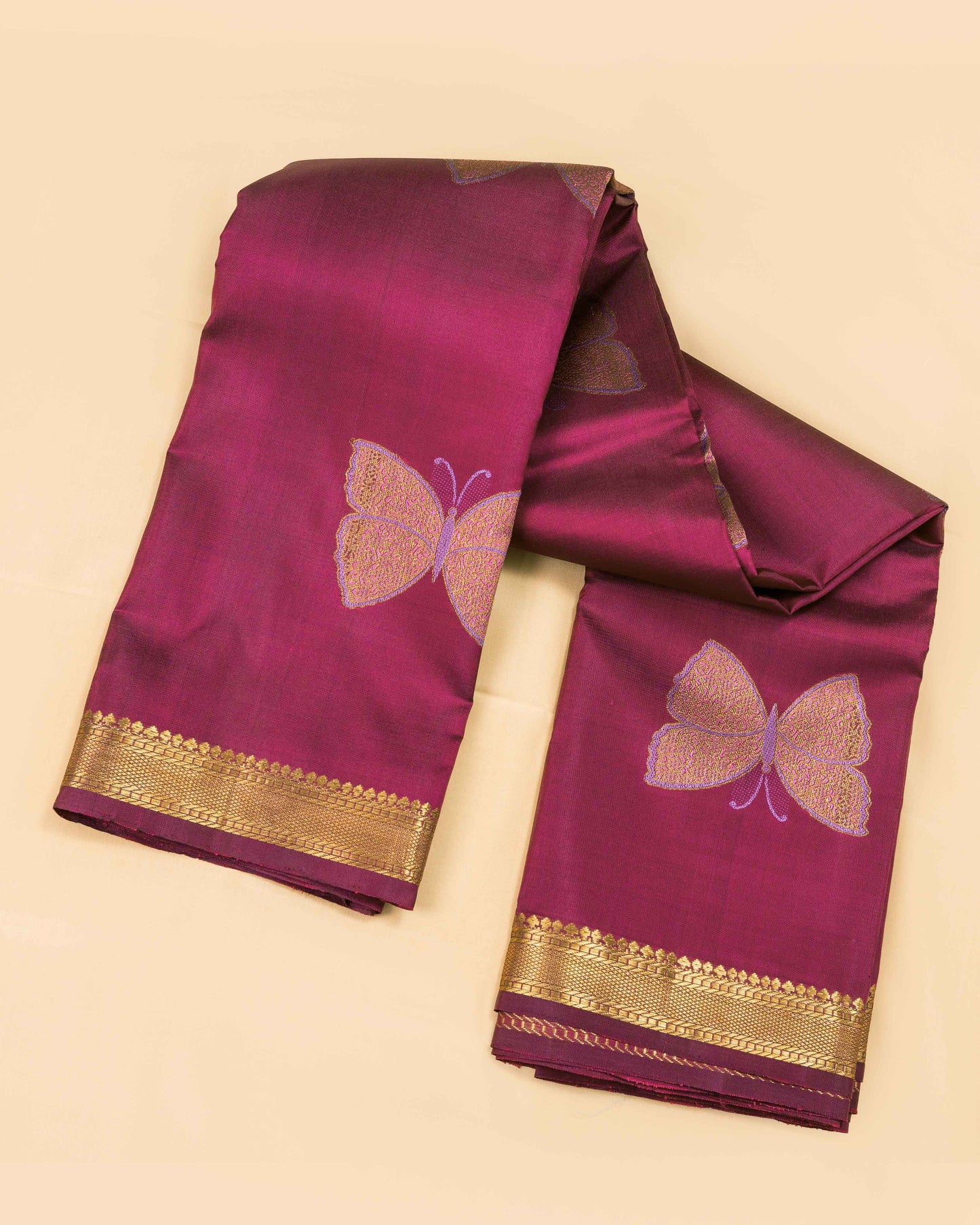 BODY VIBRANT MAROON COLOUR