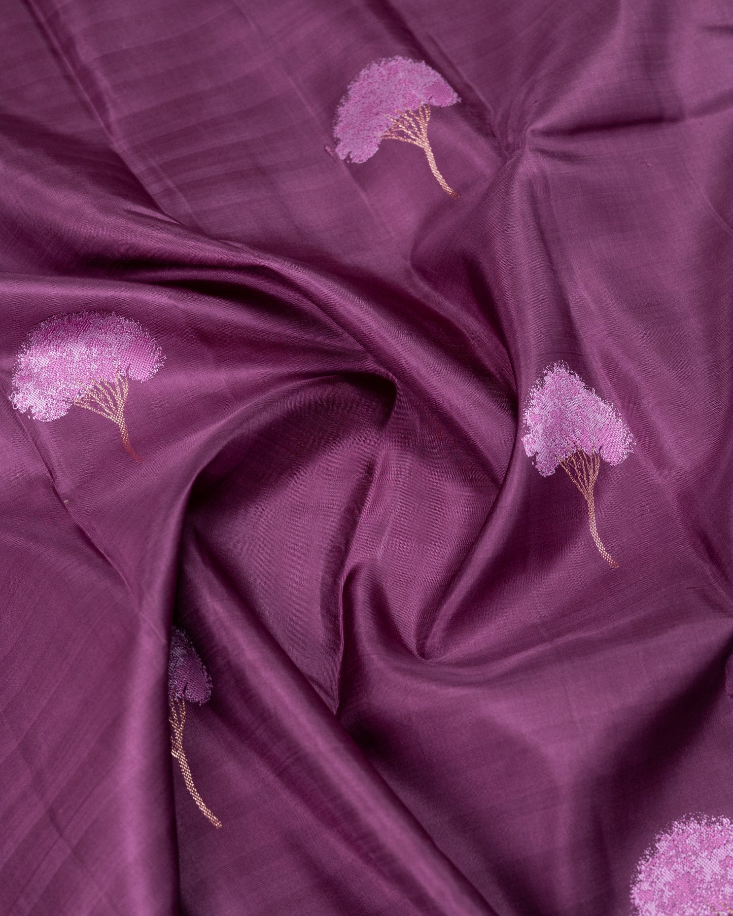 BODY VIBRANT MAROON COLOUR