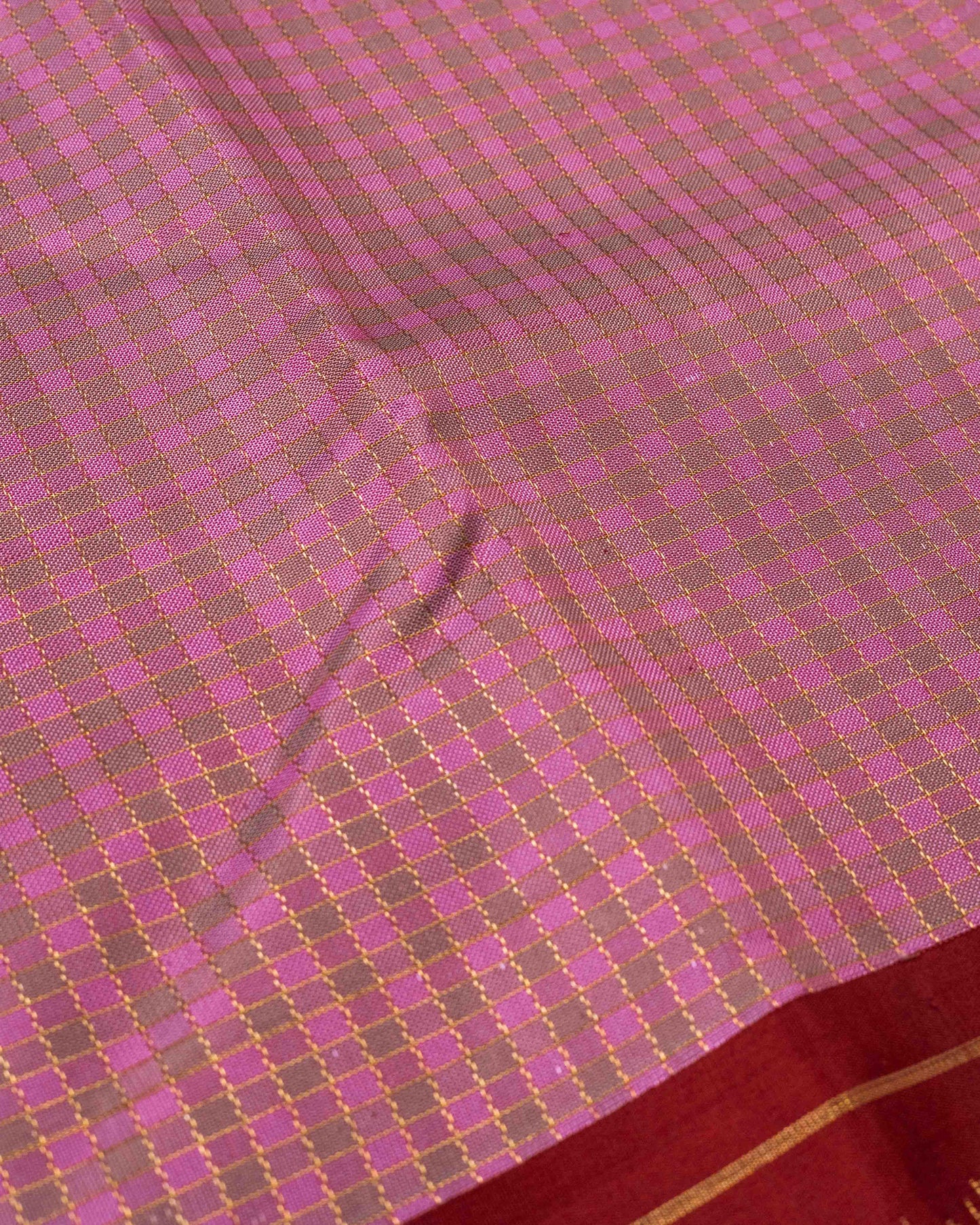 RUST COLOUR  BORDER AND PASTEL PISTA PINK AND GREY BODY