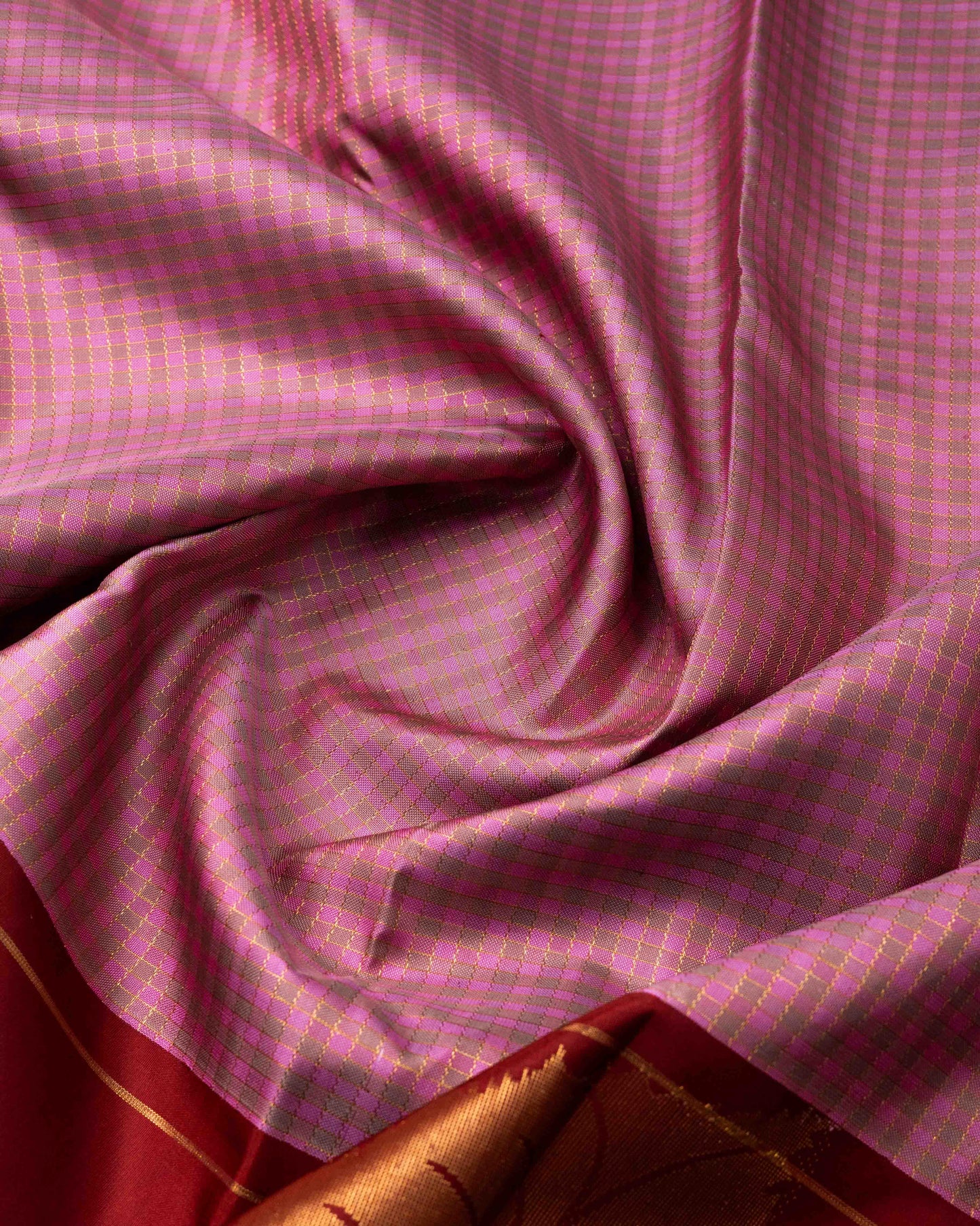 RUST COLOUR  BORDER AND PASTEL PISTA PINK AND GREY BODY