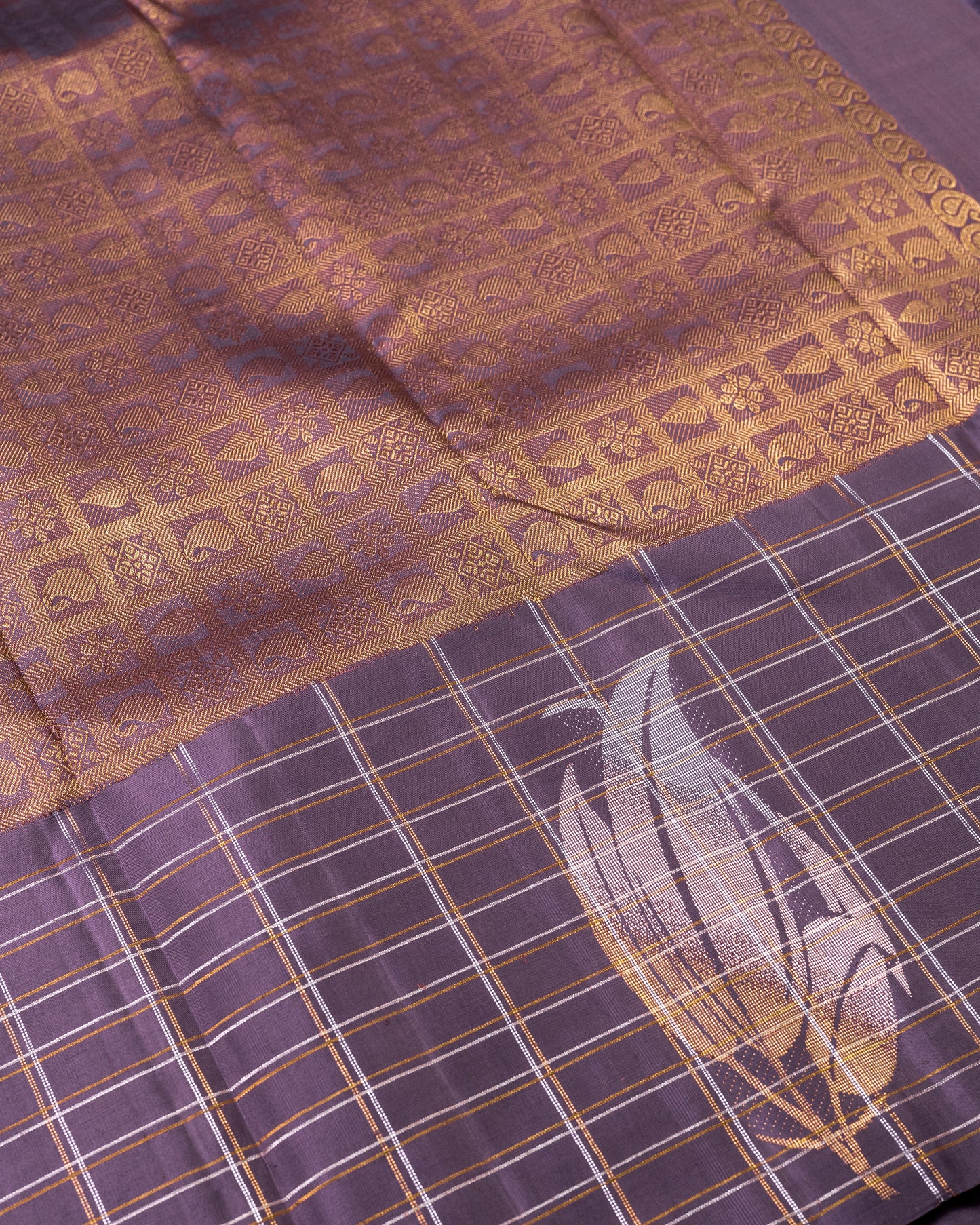 PASTEL BURGANDY BORDER DUAL TONE BODY LEMON WITH PASTEL BURGANDY