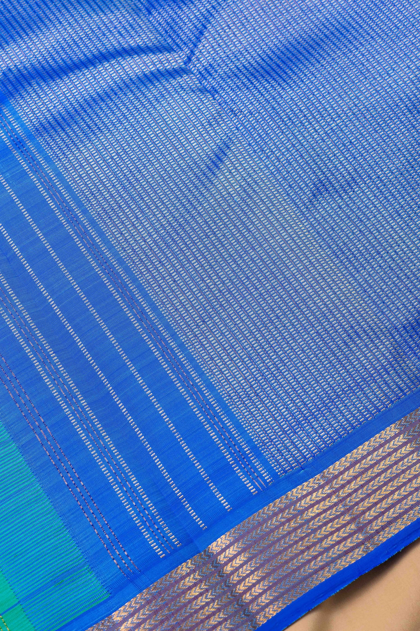 ROYAL BLUE BORDER WITH SEA GREEN COLOUR BODY