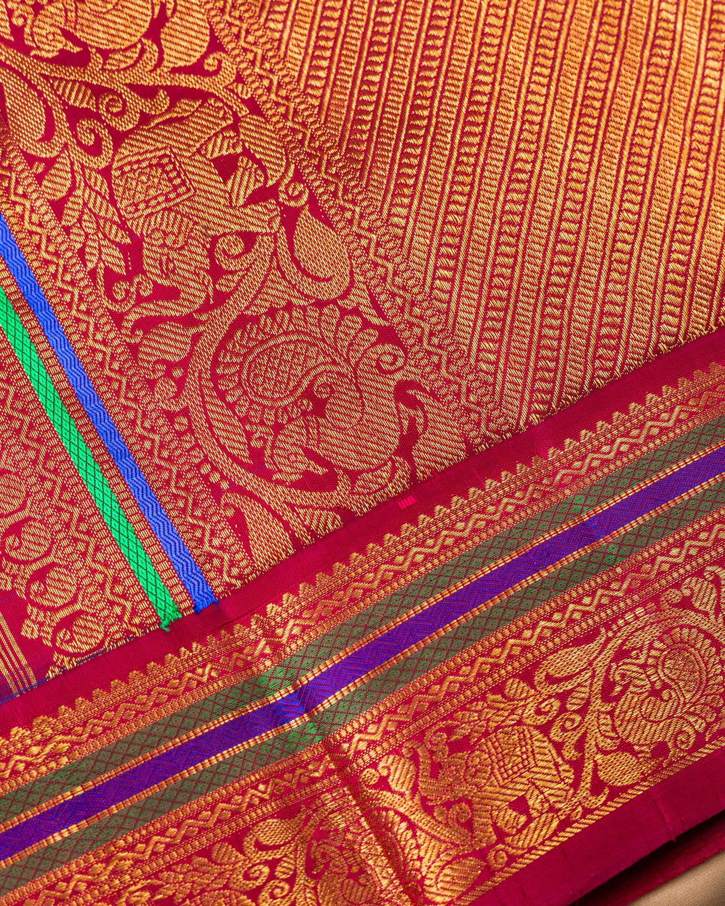 WOVEN ATTACHED REDDIESH MAROON BORDER WITH BRIGHT ROYAL BLUE BODY