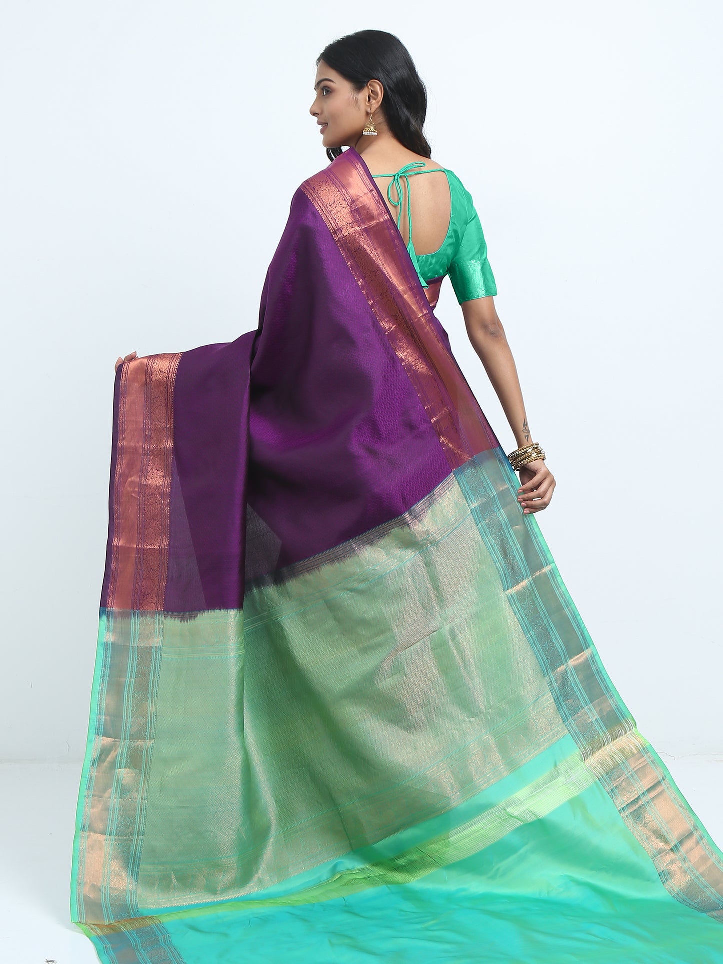 Wine Body With Apple Green Pallu Kanchipuram Pure Silk ( SMS 1 )