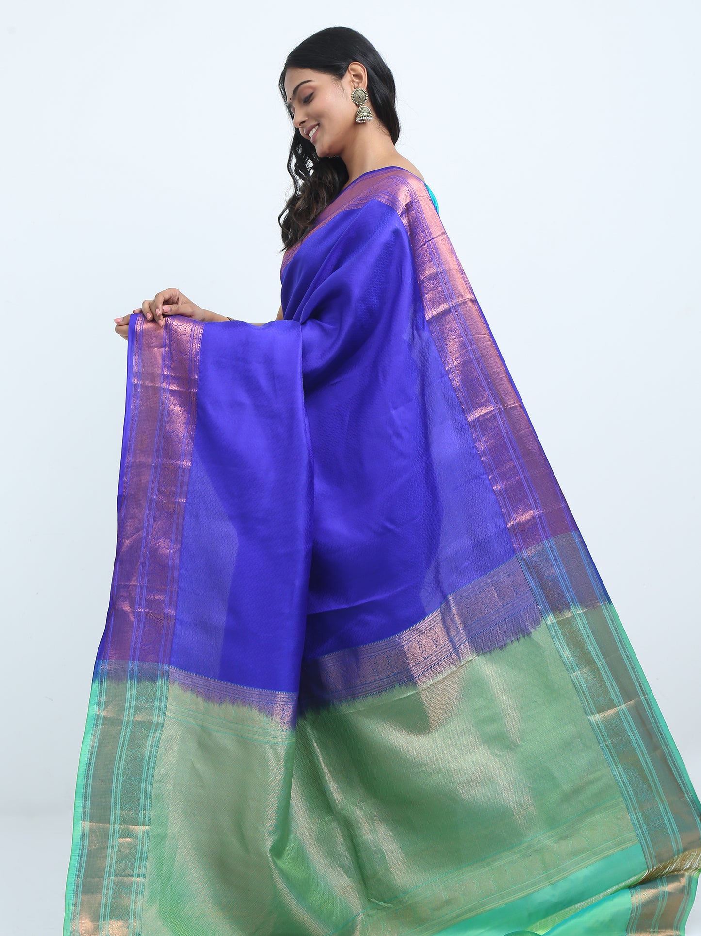 Royal Blue Body With Apple Green Pallu Kanchipuram Pure Silk ( SMS 1 )