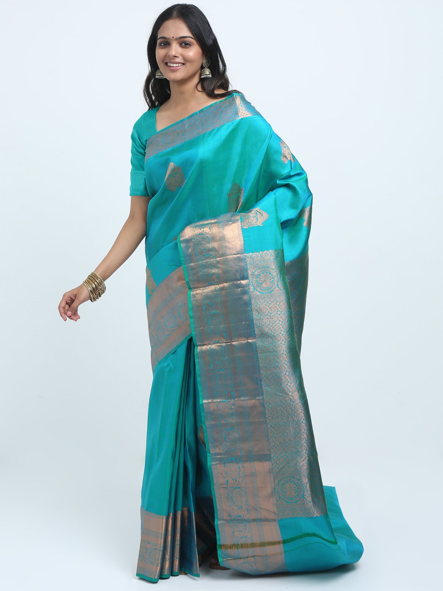Dual Tone Green And Ananda Blue Body With Green And Ananda Blue Pallu Kanchipuram Pure Silk ( YNG 14 )