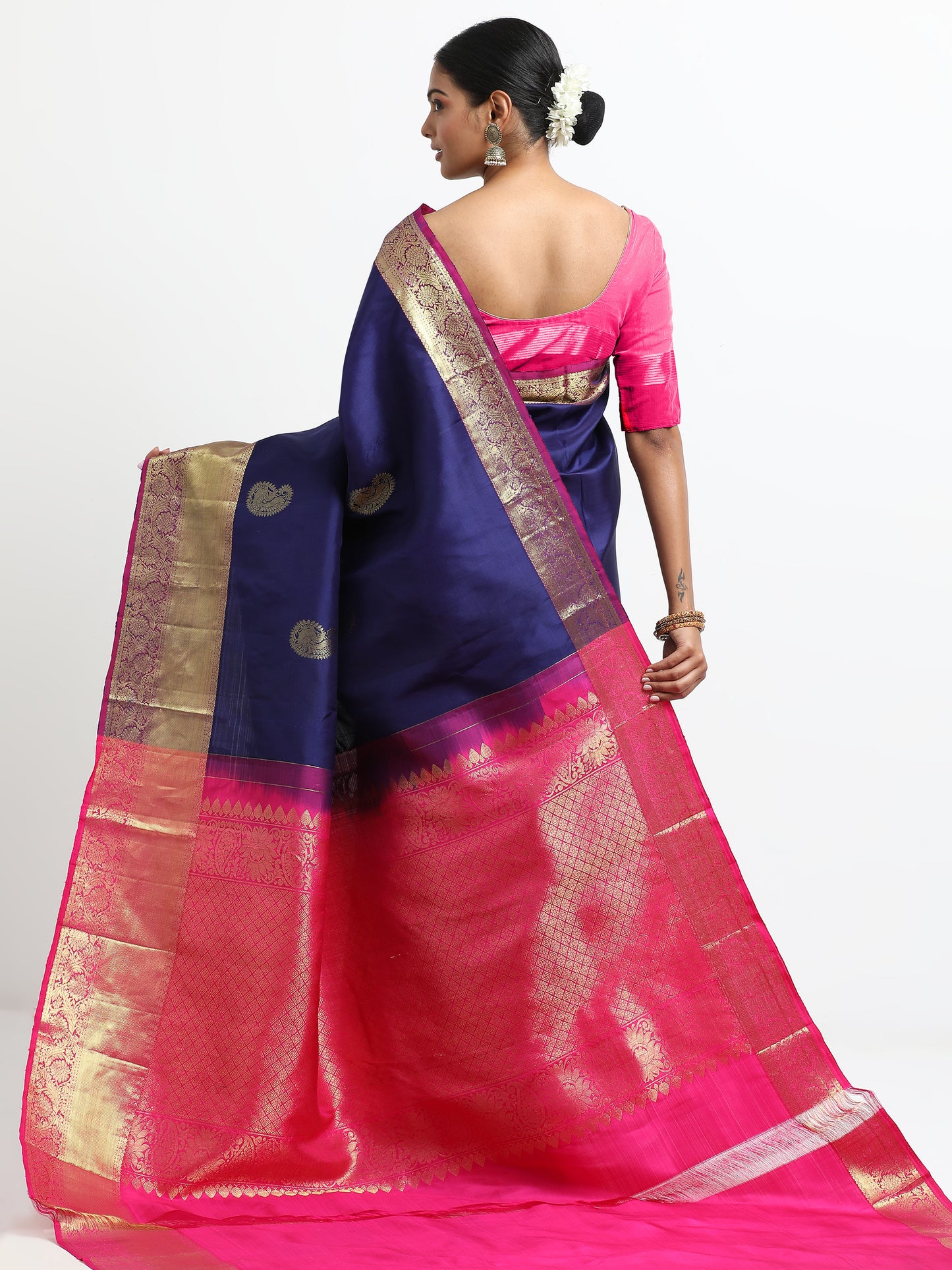 Vibrant Navy Blue Body With Rani Pink Pallu Kanchipuram Pure Silk ( MDP-KN1 )