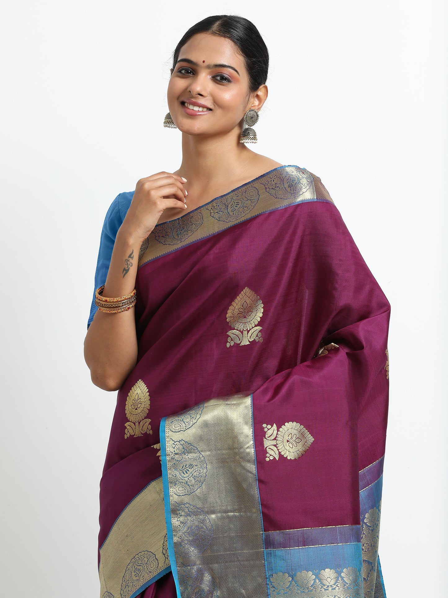 Vibrant Wine Body With Sky Blue Pallu Kanchipuram Pure Silk ( YNG-14 )